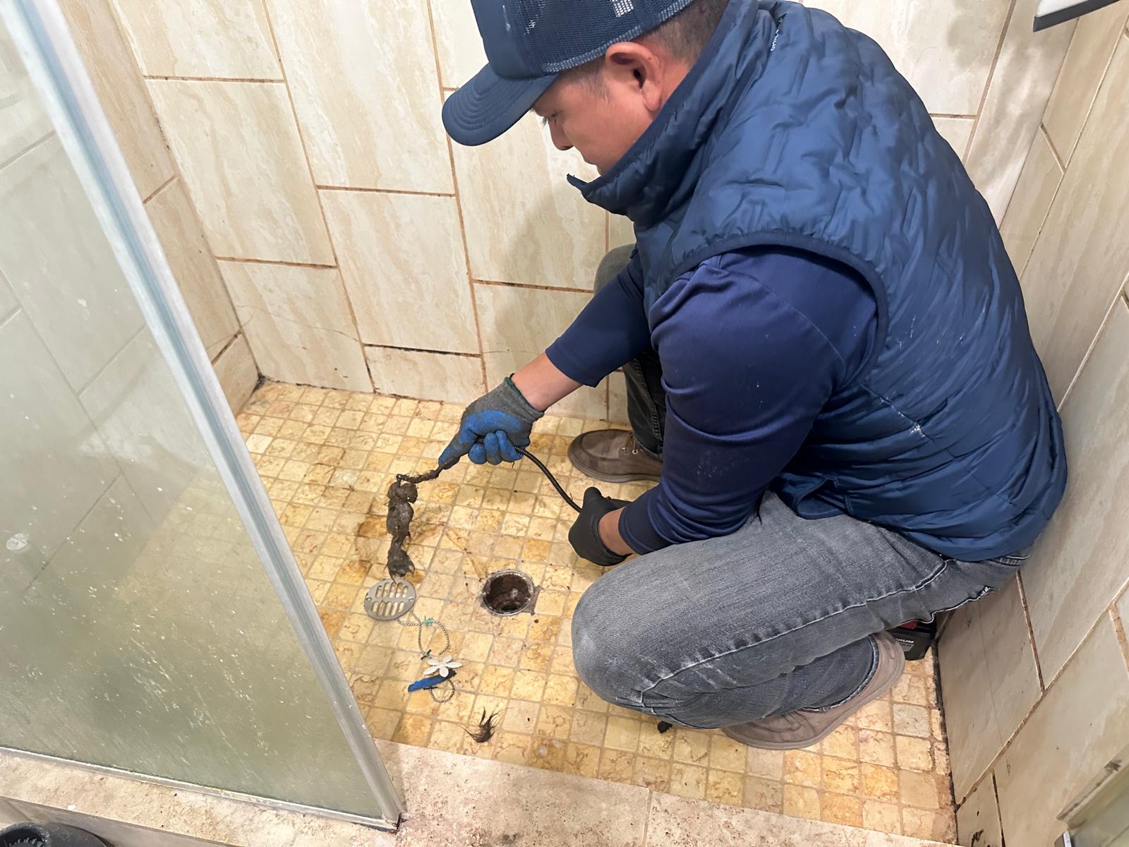Shower drain cleaning service in Los Angeles, CA